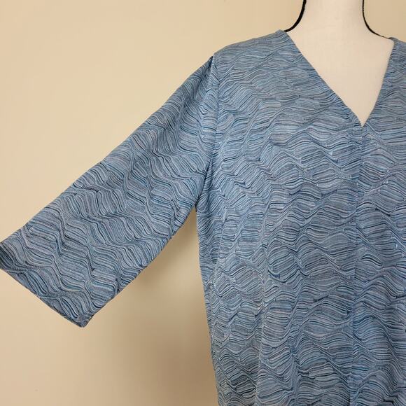 Chico's Easywear Size 3/XL Wavy Textured Cardigan 3/4 Sleeve V-Neck Soft Blue - Picture 3 of 15